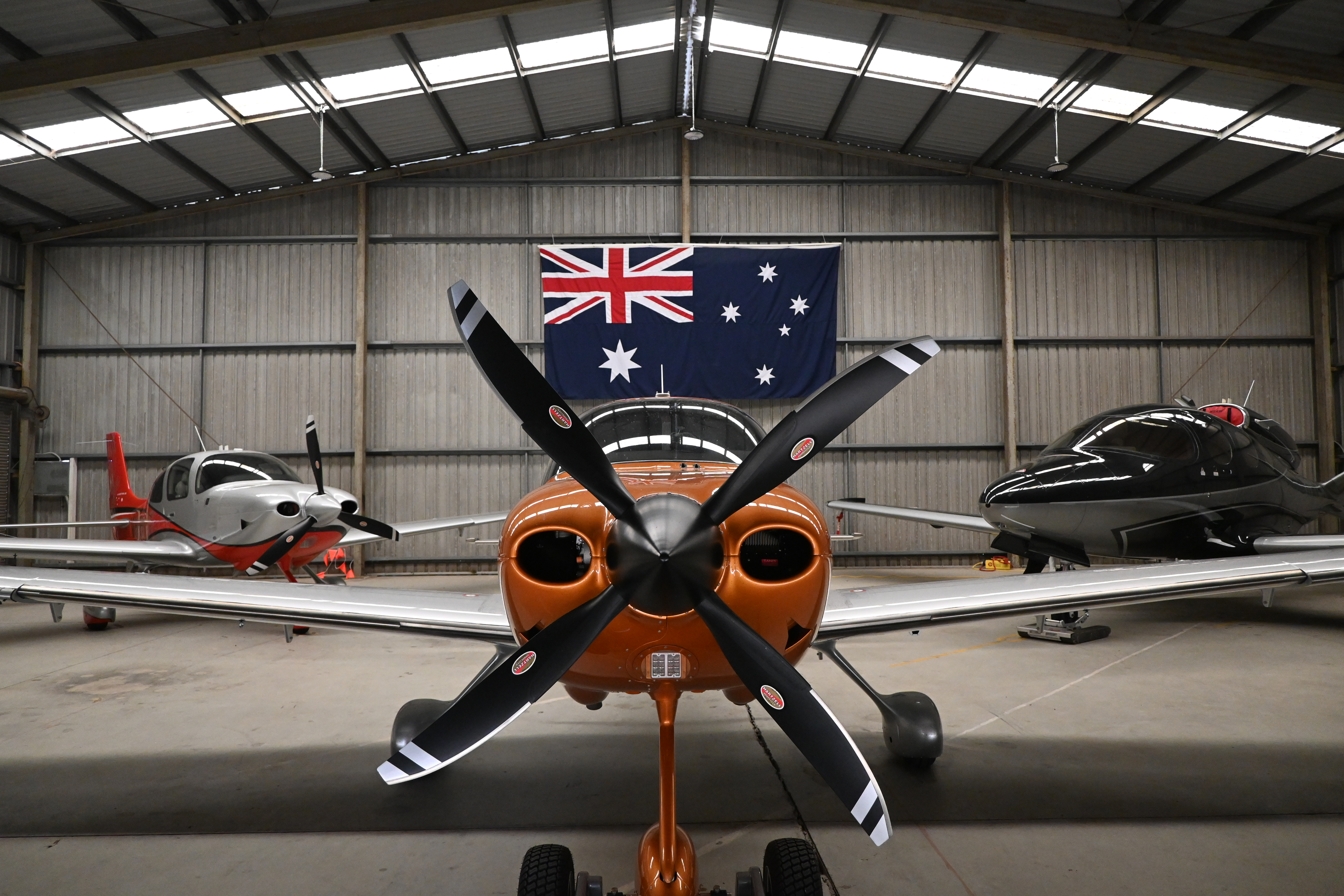 Aircraft Rental - HoneyBee Air Bankstown Sydney