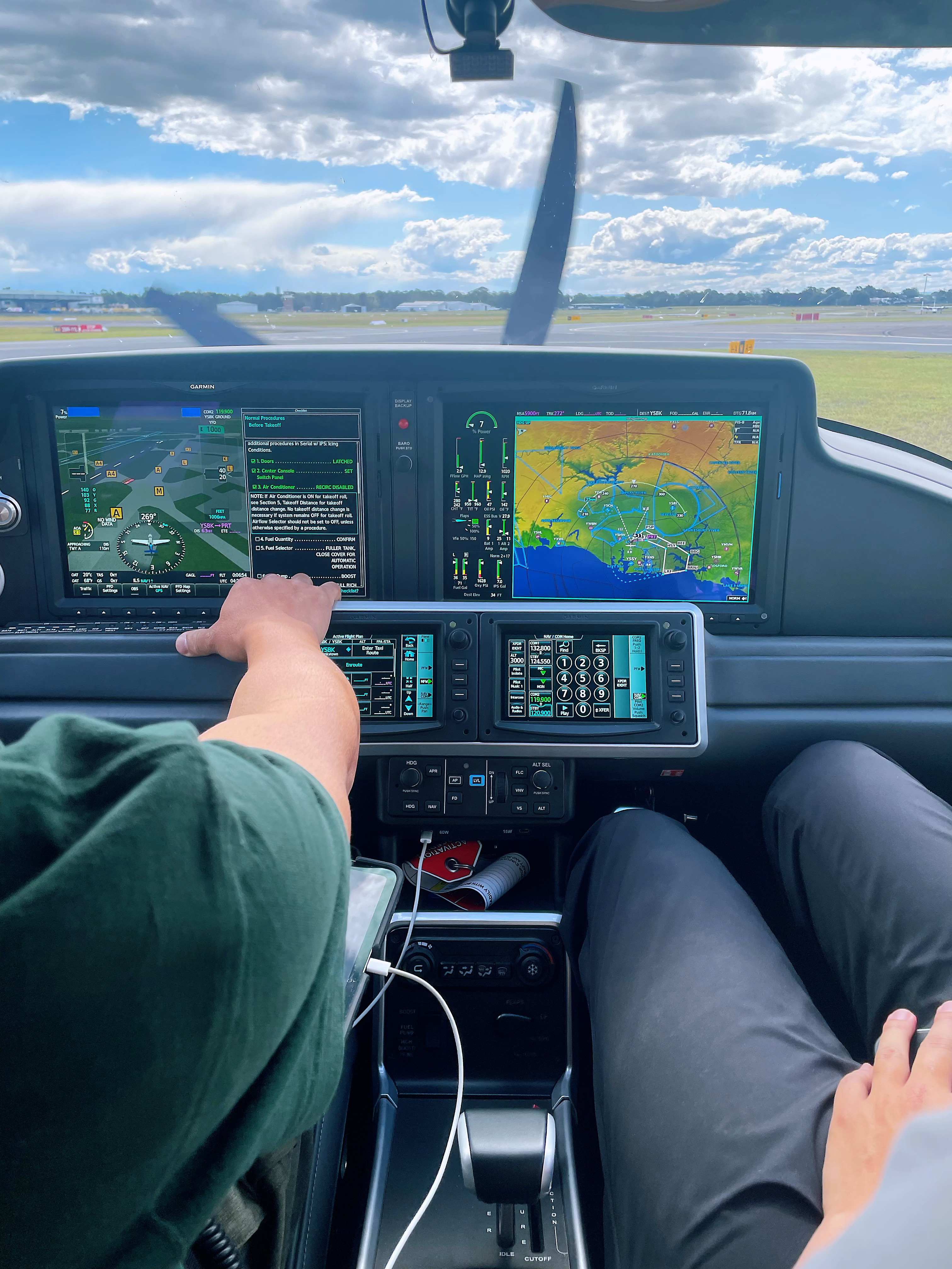 Flight Training - HoneyBee Air Bankstown Sydney