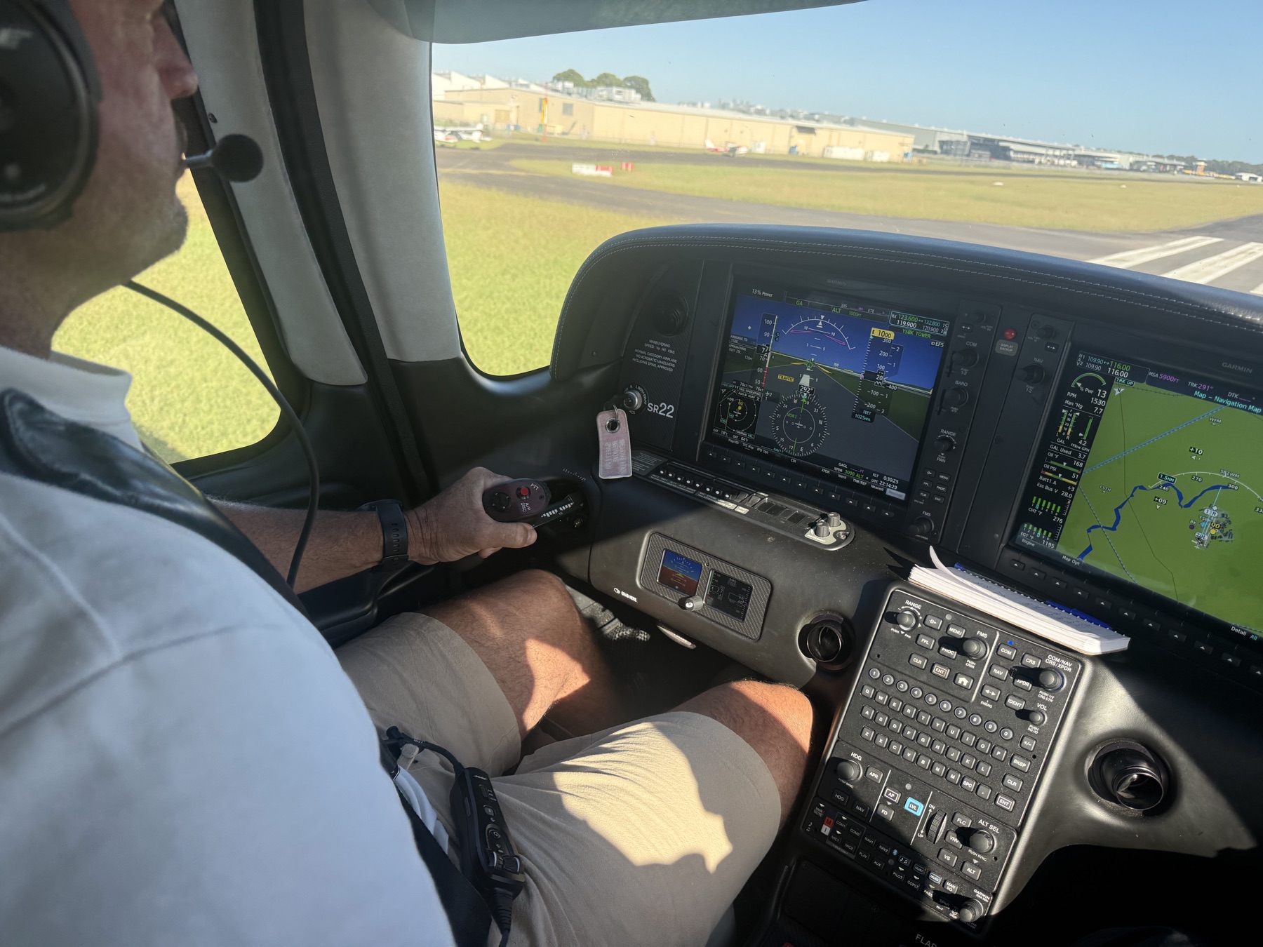 Cirrus SR22 cockpit and avionics during runway operations